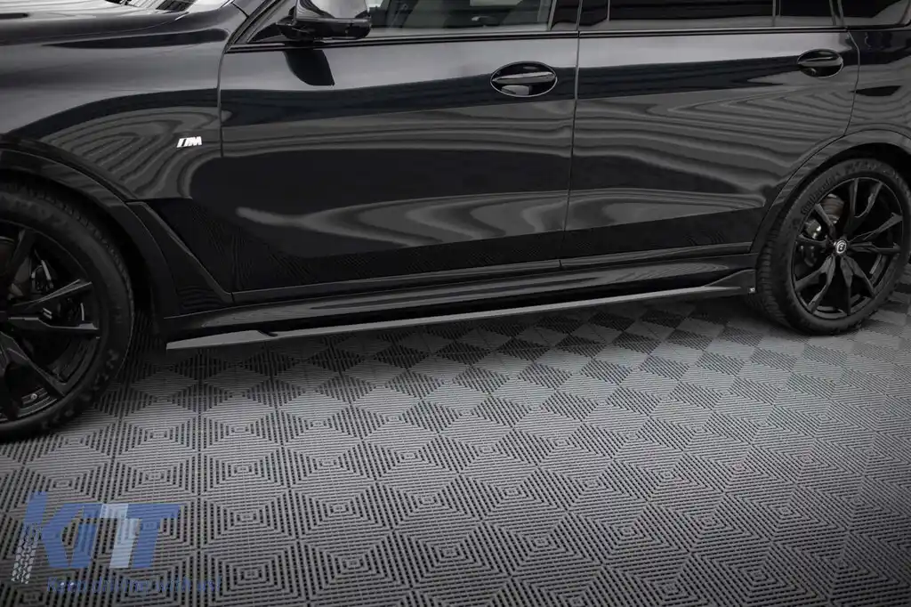 Adăugiri Maxton Design potrivite pentru BMW X7 G07 cu pachet M după 2022, lac negru-image-6236439