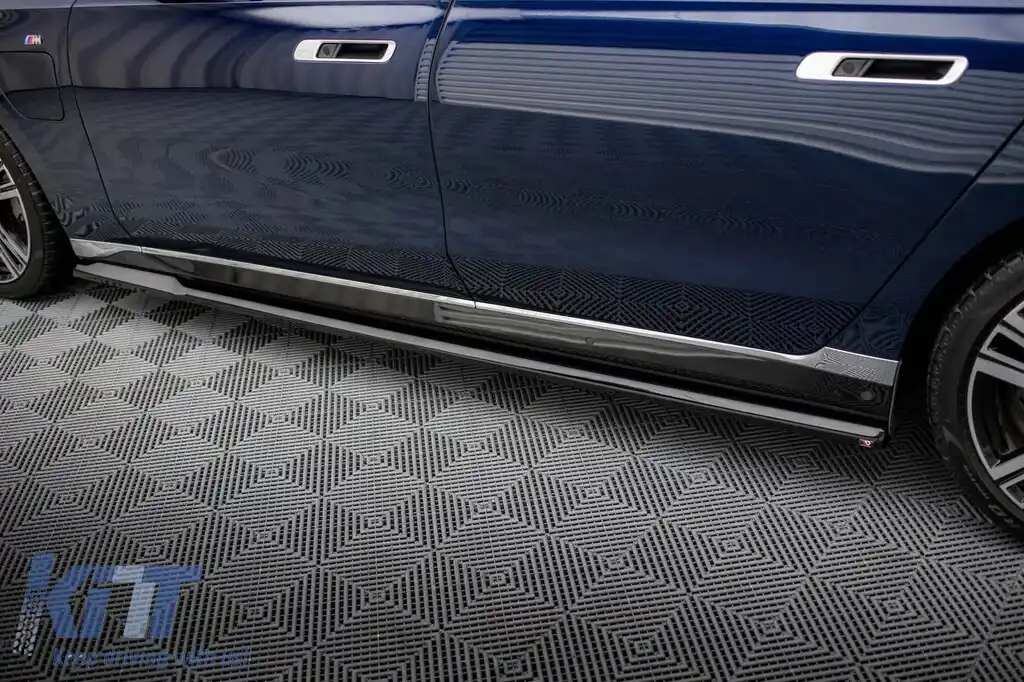 Adăugiri Maxton Design potrivite pentru BMW Seria 7 G70 cu pachet M după 2022, lac negru-image-6236240