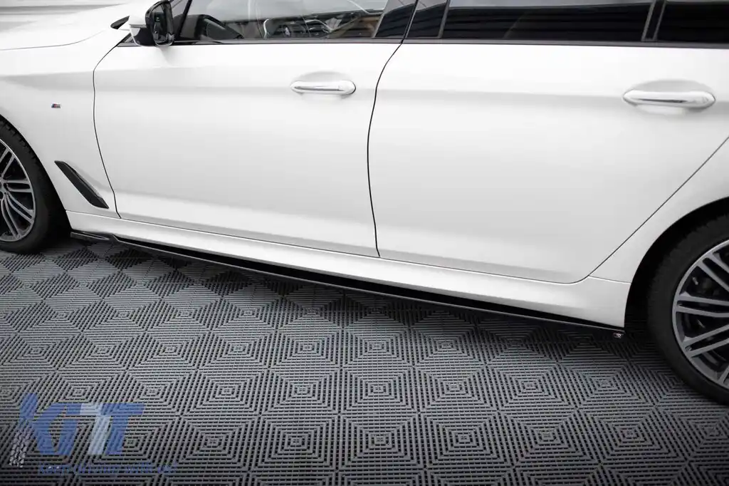 Adăugiri Maxton Design versiunea 2 potrivite pentru BMW Seria 5 G30 sedan, G31 break 2017-2023, lac negru-image-6143830
