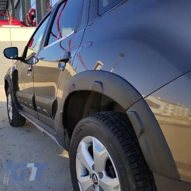 Aripi de caroserie potrivite pentru Dacia Duster 2010-2017 cu Moulaj pentru Uși 
