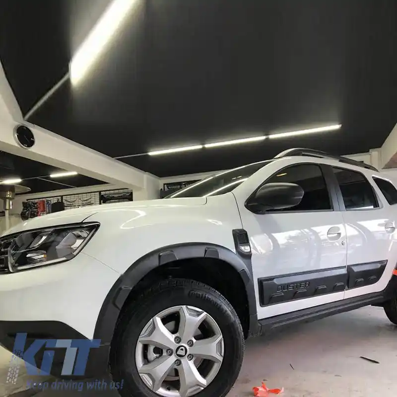 Aripi de caroserie potrivite pentru Dacia Duster 2010-2017 cu Moulaj pentru Uși 