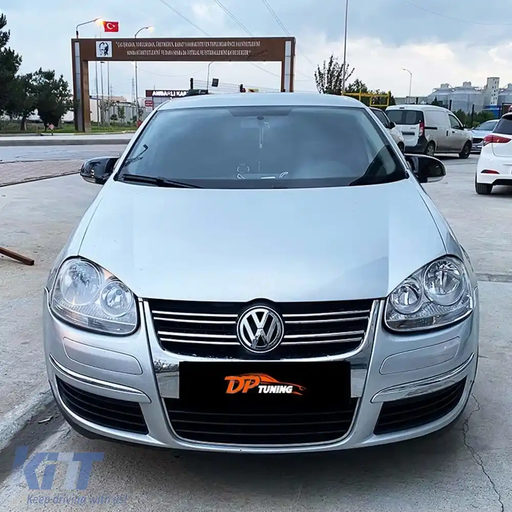 image-19-Capac oglindă Batman pentru Jetta Mk5 în negru lucios / 2005-2010