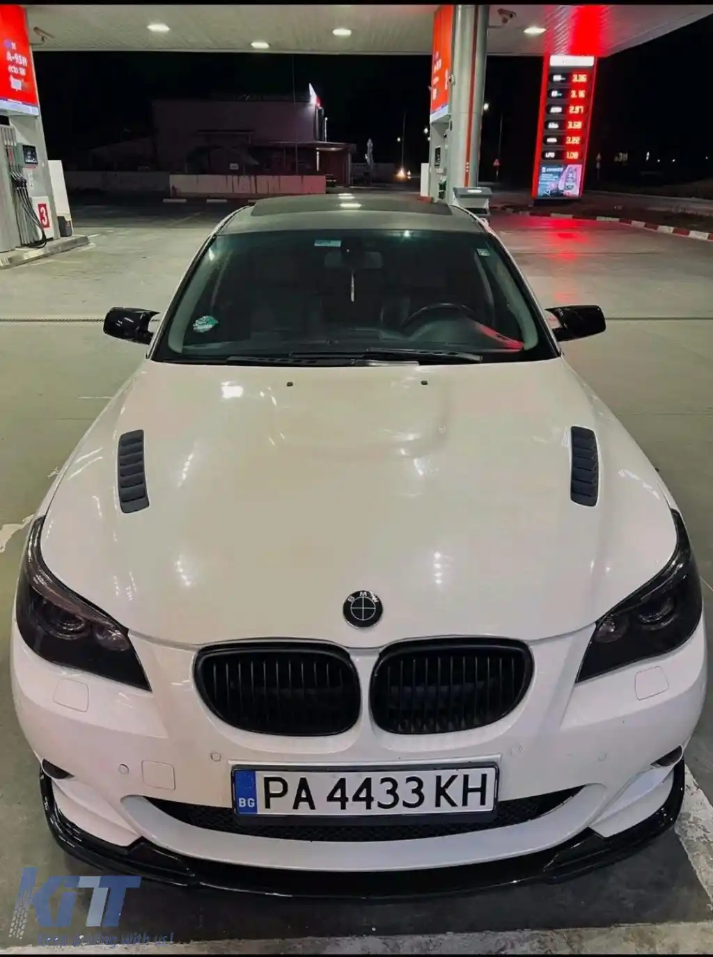 Capace pentru oglinzi design BATMAN potrivite pentru BMW Seria 5 E60 2003-2010 - lac piano negru-image-6260576