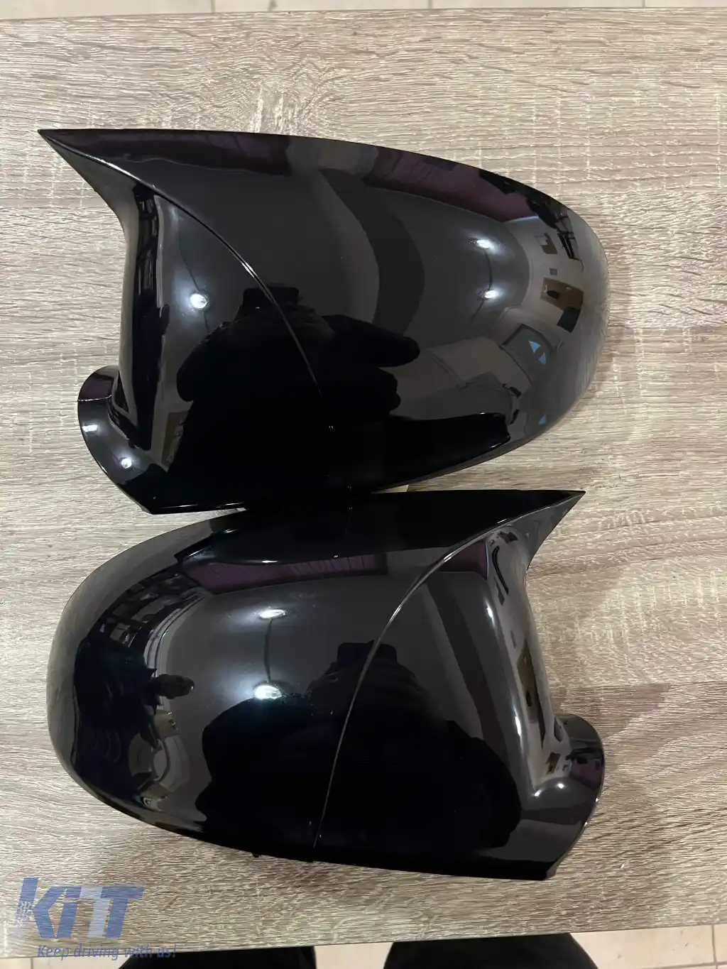 Capace pentru oglinzi design BATMAN potrivite pentru VW GOLF 5 - lac piano negru-image-6260607