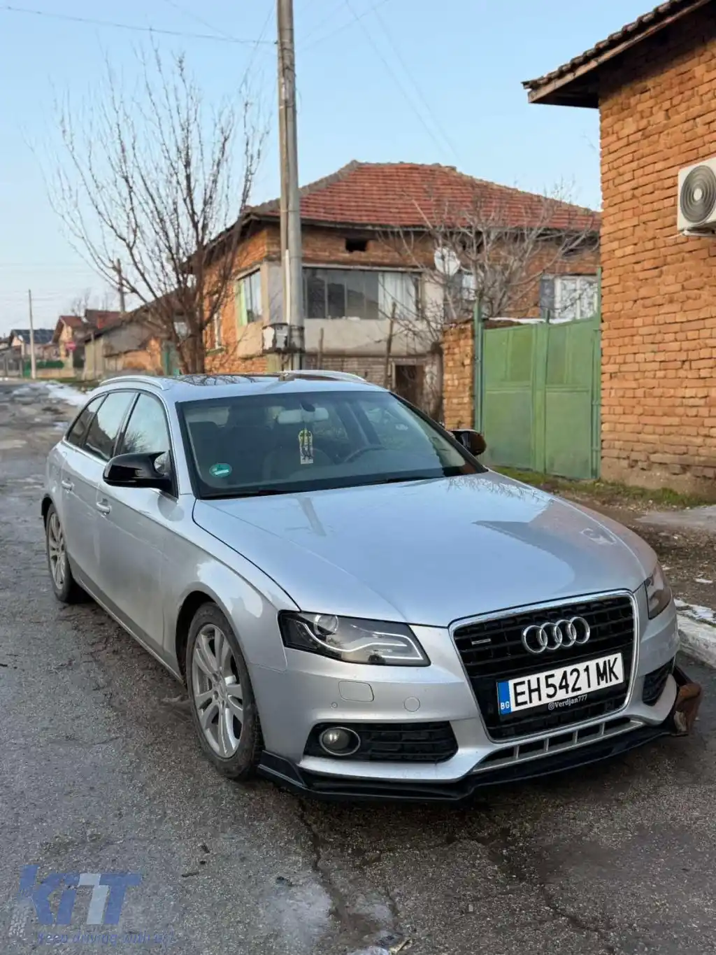 CAPACE PENTRU OGLINZI POTRIVITE PENTRU AUDI A4 B8 2008-2014 / AUDI A3 2008-2012 CU SEMNALIZATOR ÎN CAPAC-image-6326053