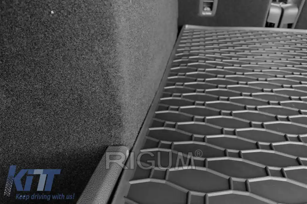Covor de cauciuc pentru portbagaj de la Rigum, potrivit pentru Volkswagen Touran după 2015, cu podeaua portbagajului în poziția superioară, Touran după 2015 cu 7 locuri și rândul 3 de scaune pliat-image-6225803