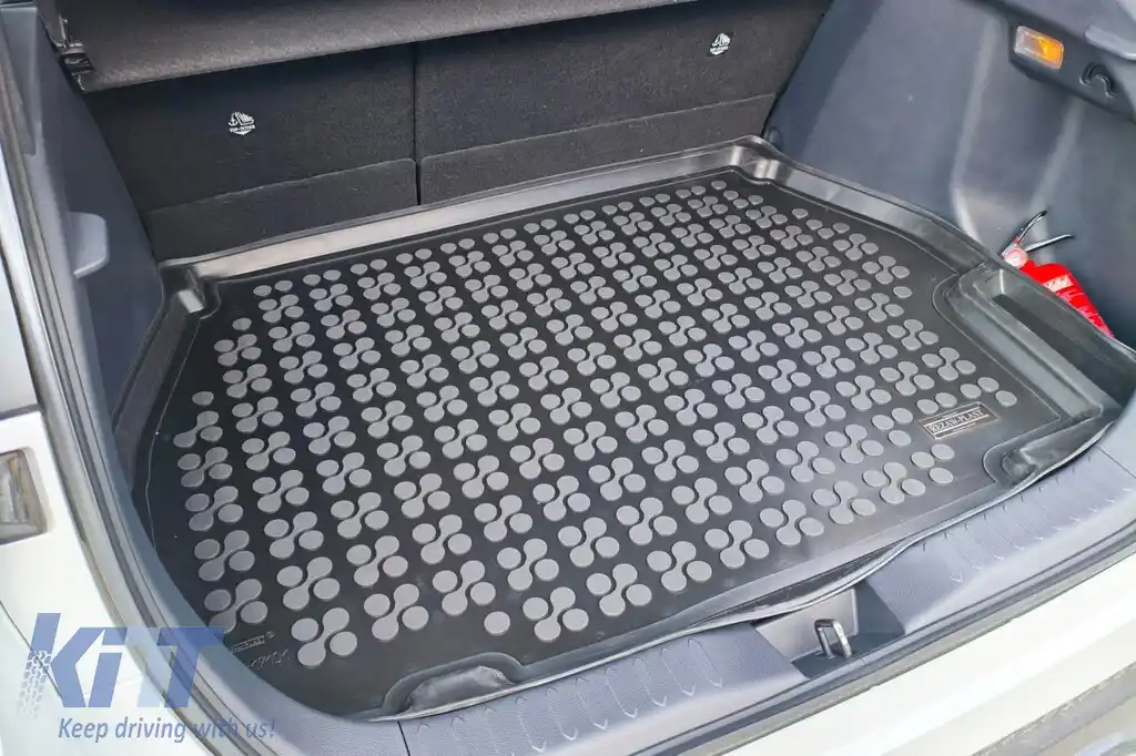 Covor de cauciuc pentru portbagaj de la Rezaw-Plast potrivit pentru Toyota C-HR HeV, PHeV după 2023 cu podeaua portbagajului în poziția inferioară, versiune cu baterie în portbagaj, 1 bucată, negru-image-6218677