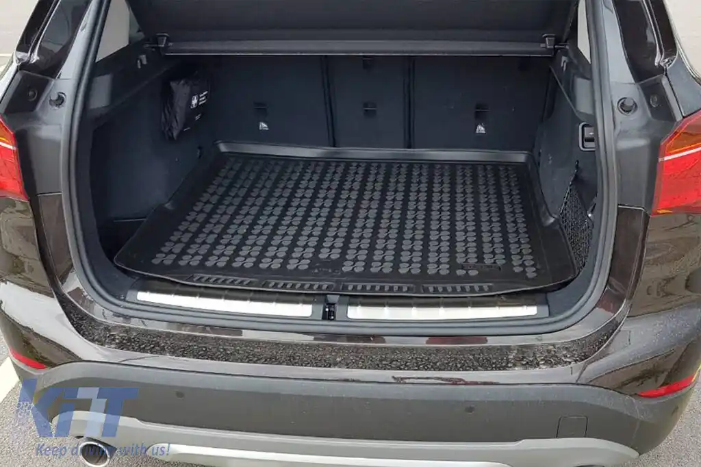 Covor de cauciuc pentru portbagaj de la Rezaw-Plast potrivit pentru BMW X1 F48 2015-2022 cu banchete spate ajustabile, X1 U11 după 2022 cu banchete spate ajustabile-image-6219531