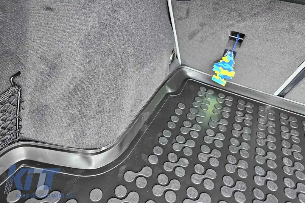 Covor de cauciuc pentru portbagaj de la Rezaw-Plast potrivit pentru BMW Seria 3 G21 break după 2019-image-6219614