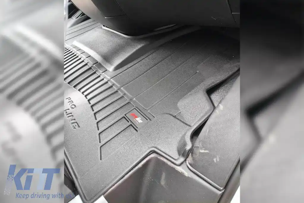 Covor de cauciuc specific, potrivit pentru Iveco Daily VI după 2014, set dintr-o singură piesă, culoare neagră, cu garanție de 24 de luni-image-6222049