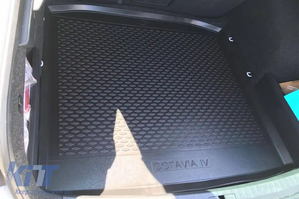 Covor de portbagaj TPE de la Gumarny Zubri, potrivit pentru Skoda Octavia hatchback după 2020, cu podeaua portbagajului în poziția inferioară-image-6253756