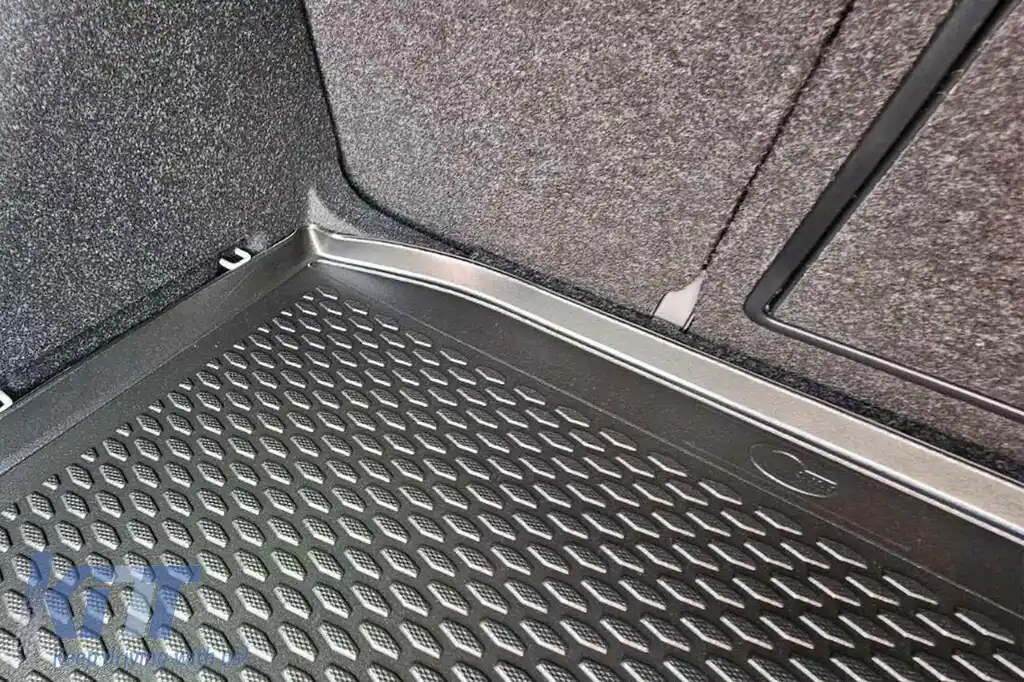 Covor de portbagaj TPE de la Gumarny Zubri, potrivit pentru Skoda Octavia hatchback după 2020, cu podeaua portbagajului în poziția inferioară-image-6253760