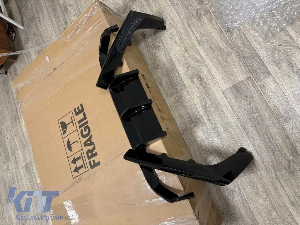 DIFFUZOR POTRIVIT PENTRU BMW F32 M3 VORSTAINER STIL 2014-2020-image-6260423