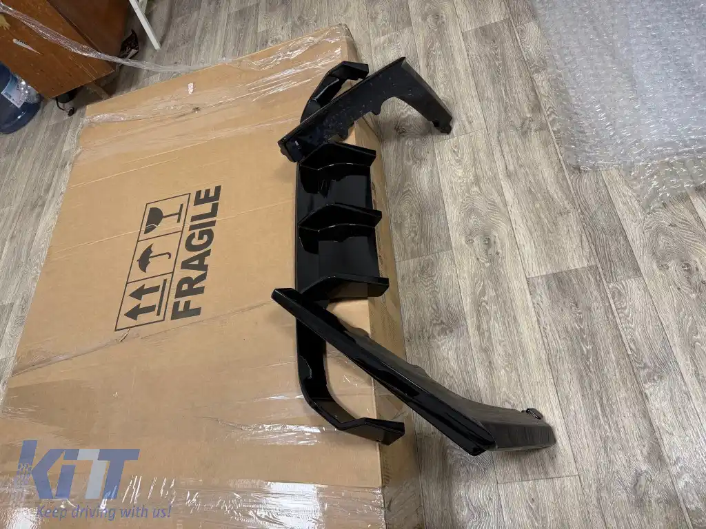 DIFFUZOR POTRIVIT PENTRU BMW F32 M3 VORSTAINER STIL 2014-2020-image-6260424