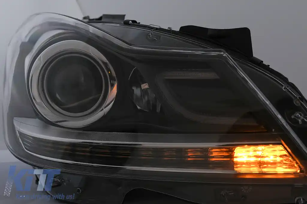 Faruri LED DRL compatibil cu Mercedes C-Class W204 S204 Facelift (2011-2014) Negru Semnal Dinamic-image-6100227