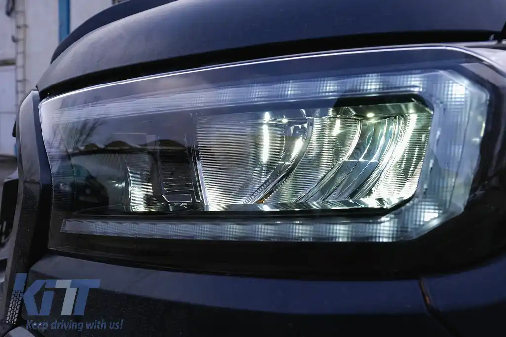 Faruri LED Light Bar compatibil cu Ford Ranger (2015-2020) LHD Negru cu Semnal Dinamic-image-6091445