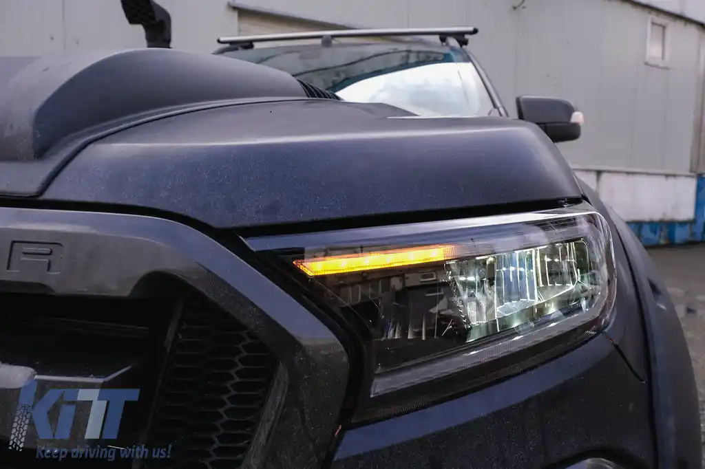 Faruri LED Light Bar compatibil cu Ford Ranger (2015-2020) LHD Negru cu Semnal Dinamic-image-6091451