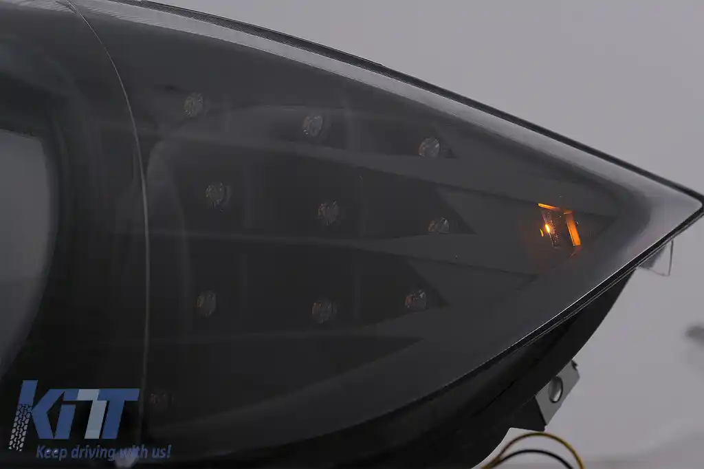 Faruri Xenon 3D Angel Eyes LED DRL compatibil cu BMW Seria 3 E90 E91 (2008-2011) Negru-image-6089270