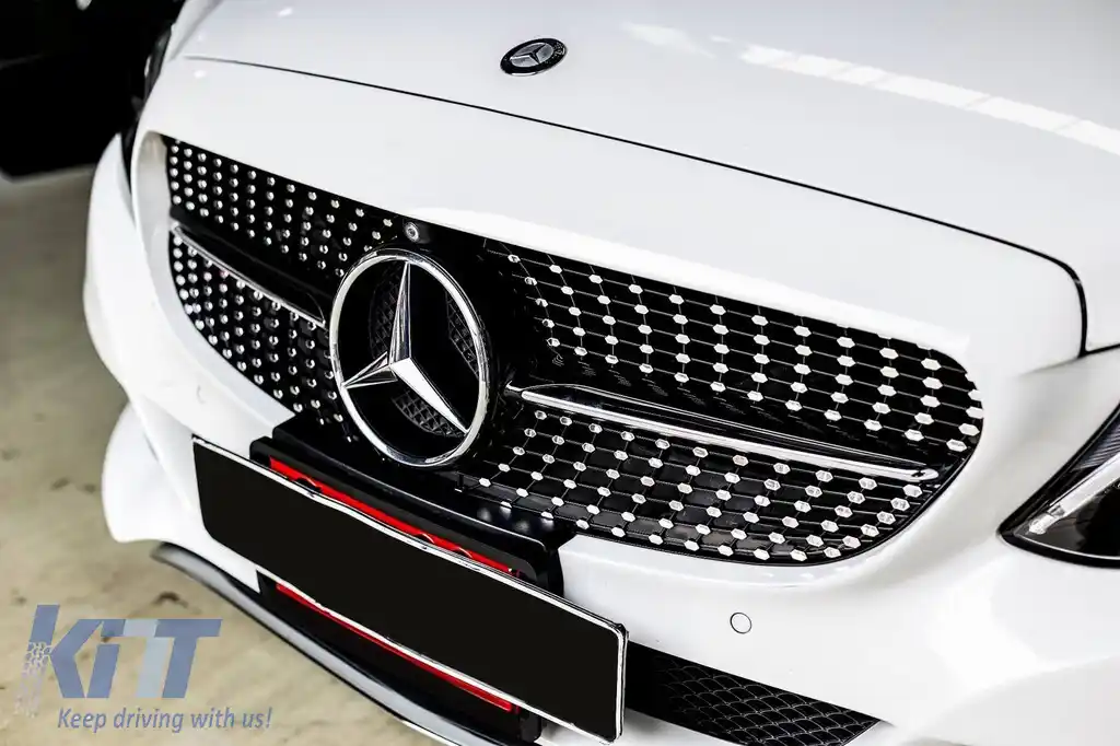 Grilă crom/neagră cu diamant, potrivită pentru Mercedes C-Class W205 sedan, S205 break, C205 coupe 2014-2018, cu deschidere pentru cameră-image-6236917
