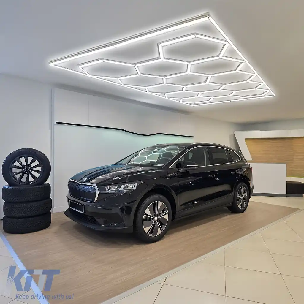Iluminare LED hexagonală pentru atelierul de garaj showroom 6500K 4.85 x 2.44m