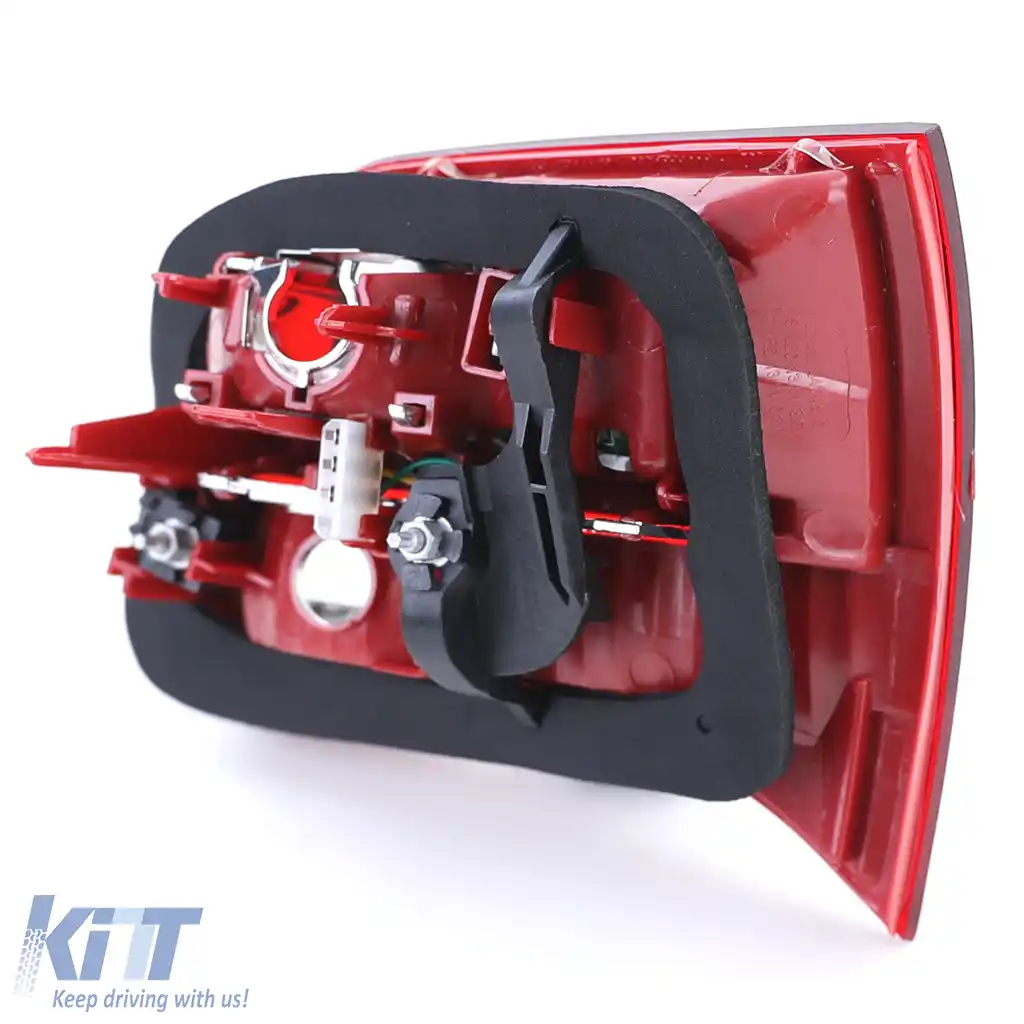 Lumină de poziție LED partea interioară a hayonului stânga, potrivită pentru Audi A6 C6 Avant Estate 2005-2008-image-6193789