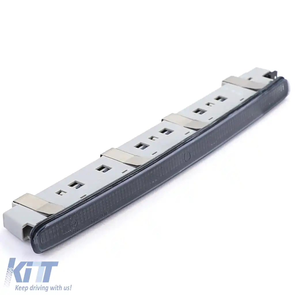 Lumina de frână de rezervă fum negru, potrivită pentru Mercedes C W203 sedan 2000-2007-image-6199384