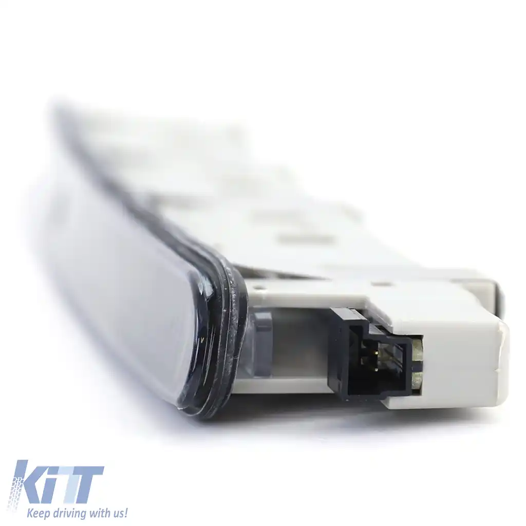 Lumina de frână de rezervă fum negru, potrivită pentru Mercedes C W203 sedan 2000-2007-image-6199388