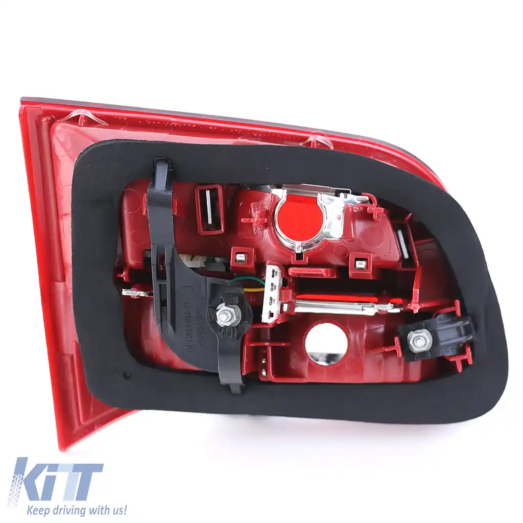 Lumina de poziție LED partea interioară a hayonului dreapta pentru Audi A6 C6 Avant estate 2005-2008-image-6198961