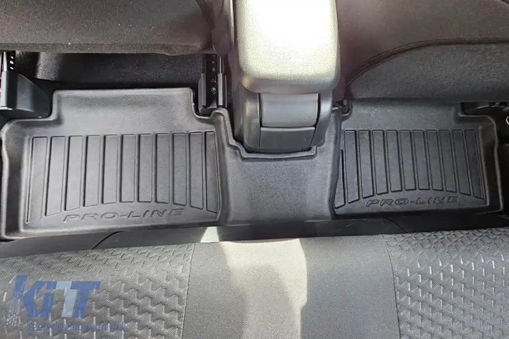 Mănuși de cauciuc specifice, potrivite pentru seria Frogum 3D ProLine pentru Toyota Yaris IV Hybrid după 2019, Yaris Cross după 2020, Mazda 2 Hybrid după 2022, set de 4 piese, culoare neagră, cu garan-image-6223054