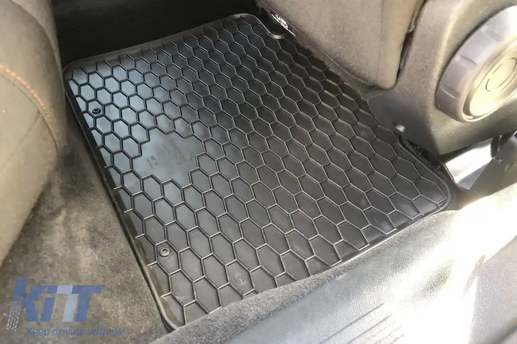 Mănuși din cauciuc Gumarny Zubri potrivite pentru Peugeot 508 după 2018, Citroen DS9 după 2020, set de 4 piese, culoare neagră-image-6252310