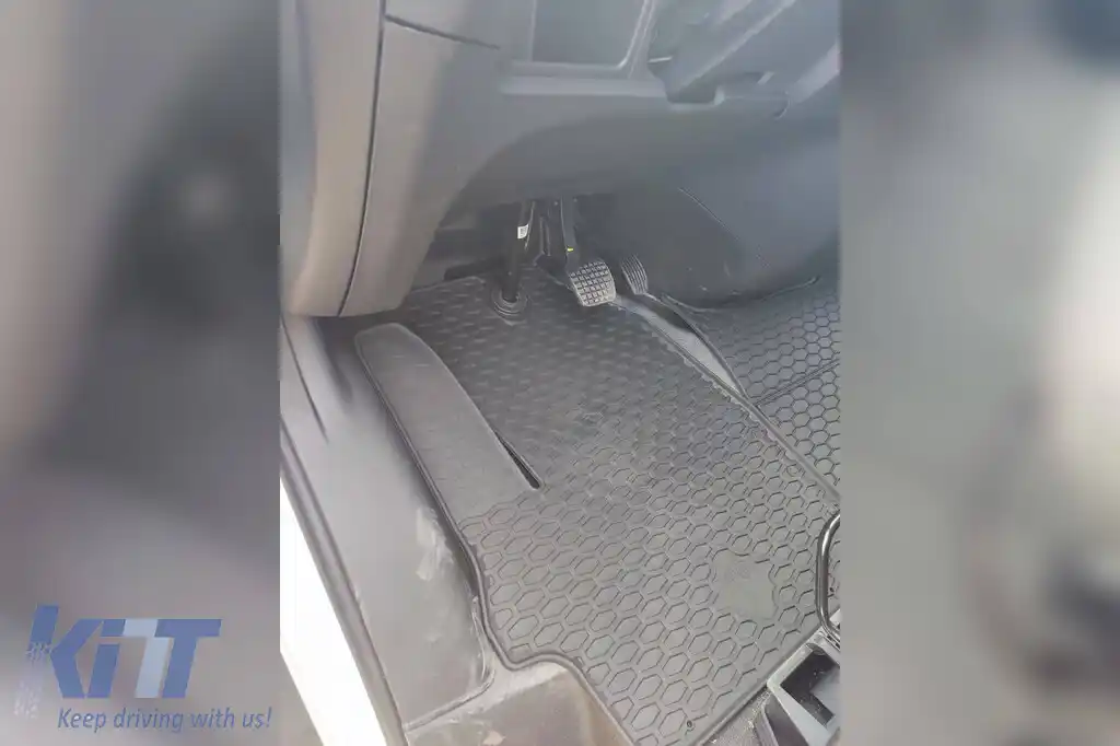 Mănuși din cauciuc Gumarny Zubri potrivite pentru Iveco Daily după 2014, set de 3 piese, culoare neagră-image-6254352