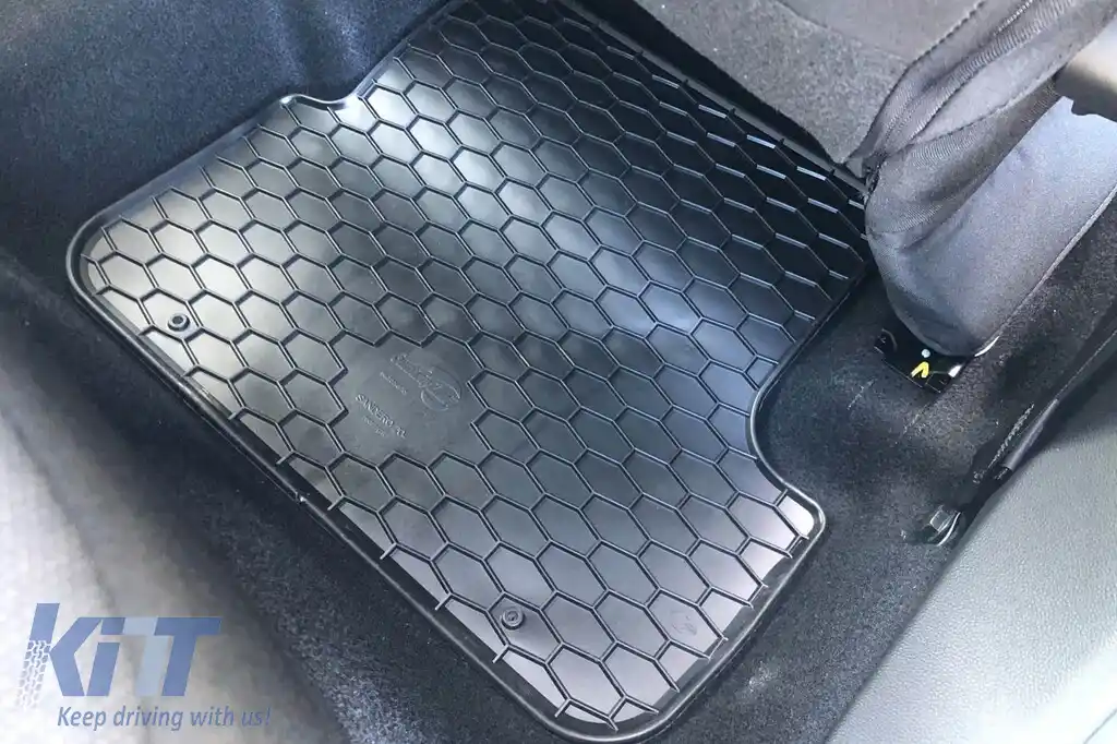 Mănuși din cauciuc Gumarny Zubri potrivite pentru Dacia Sandero, Sandero Stepway după 2020, set de 4 piese, culoare neagră-image-6254687