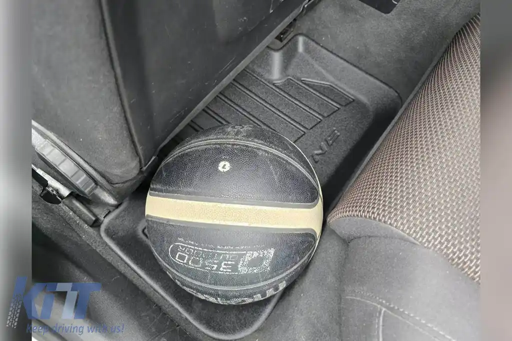 Mănuși din cauciuc specifice, potrivite pentru Audi A4 B8 sedan, wagon, Allroad 2008-2015, A5 Sportback 2009-2016, set de 4 piese, culoare neagră, cu garanție de 24 de luni-image-6220712