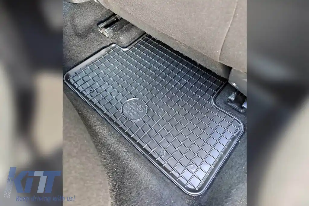 Mocheta din cauciuc Gumarny Zubri potrivită pentru Opel Astra J 2009-2015, Zafira C 2011-2019, Chevrolet Cruze 2009-2016, Orlando 2011-2018, set de 4 piese, culoare neagră-image-6254019