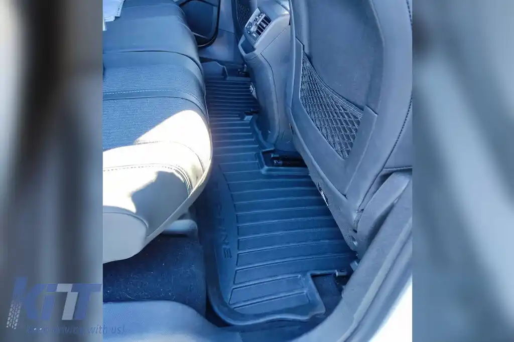 Mochete de cauciuc specifice potrivite pentru Peugeot 3008 după 2016, set de 3 piese, culoare neagră, cu garanție de 24 de luni-image-6223458