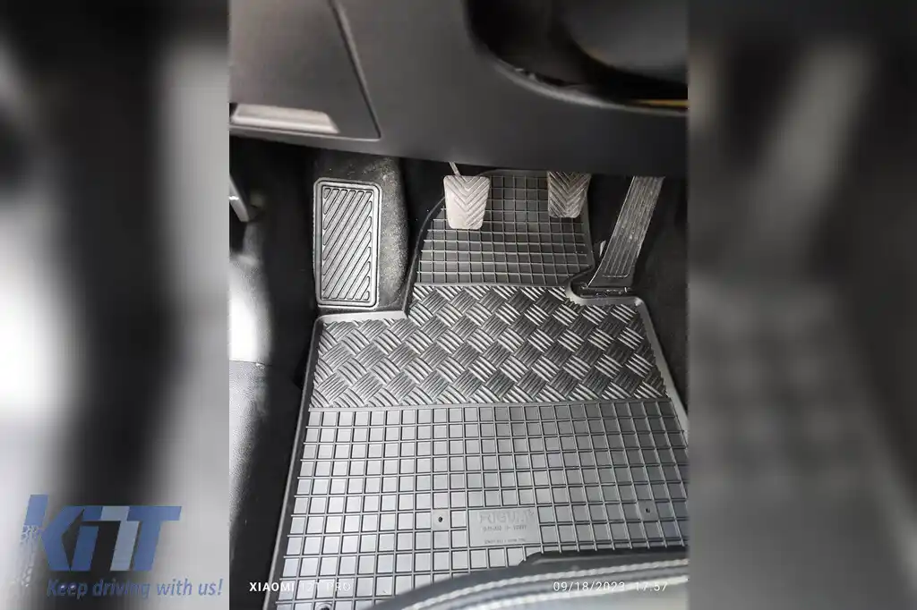 Mochete de cauciuc specifice, potrivite pentru Hyundai ix35, Kia Sportage 2009-2015, set de 4 piese, culoare neagră-image-6248609