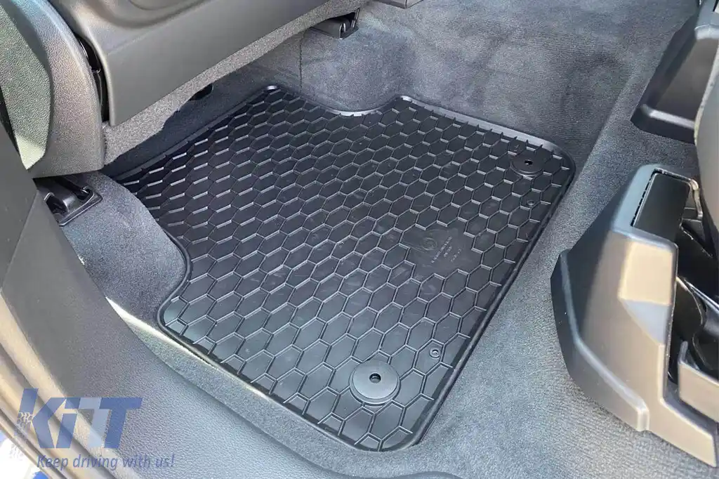 Mochete din cauciuc Gumarny Zubri potrivite pentru Audi Q7 după 2015, Audi Q8 după 2018, set de 4 piese, culoare neagră-image-6252096