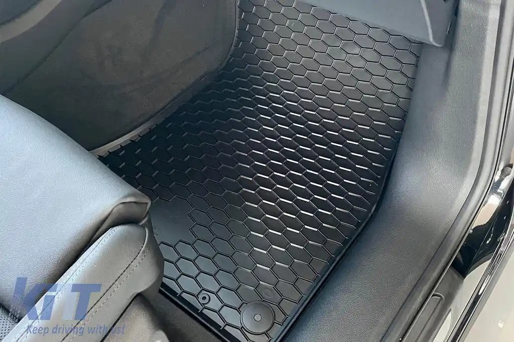 Mochete din cauciuc Gumarny Zubri potrivite pentru Audi Q5, Hybrid după 2017, set de 4 piese, culoare neagră-image-6254448