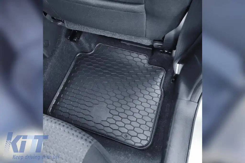 Mochete din cauciuc Gumarny Zubri potrivite pentru Suzuki S-Cross, S-Cross Hybrid după 2022, set de 4 piese, culoare neagră-image-6254746