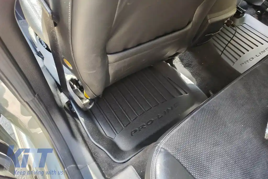 Mochete din cauciuc specifice, potrivite pentru Ford Mondeo 2007-2010, din seria Frogum 3D ProLine, set de 4 piese, culoare neagră, cu garanție de 24 de luni-image-6220995