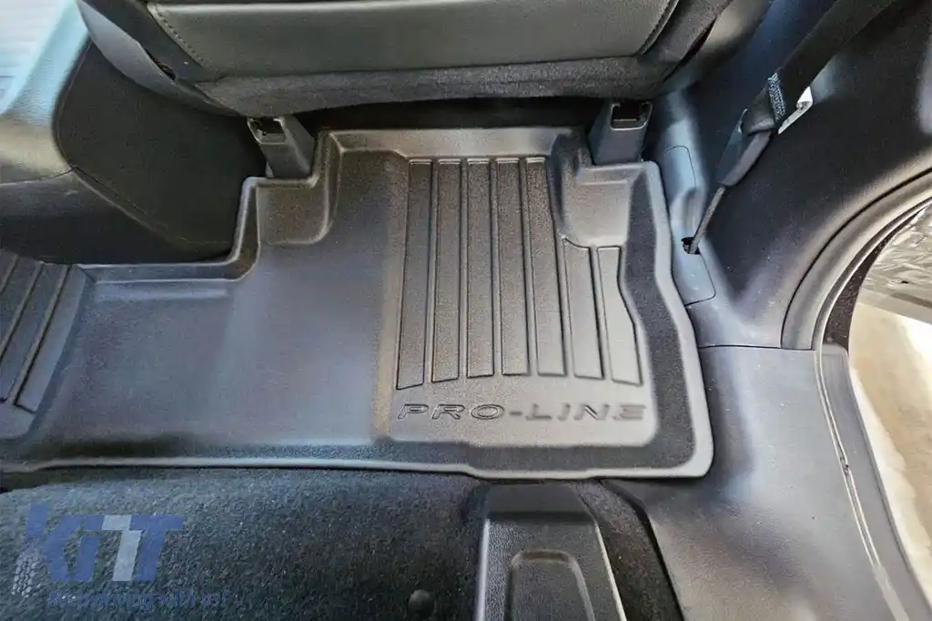 Mochete din cauciuc specifice, potrivite pentru Honda CR-V 2006-2011, din seria Frogum 3D ProLine, set de 3 piese, culoare neagră, cu garanție de 24 de luni-image-6222438