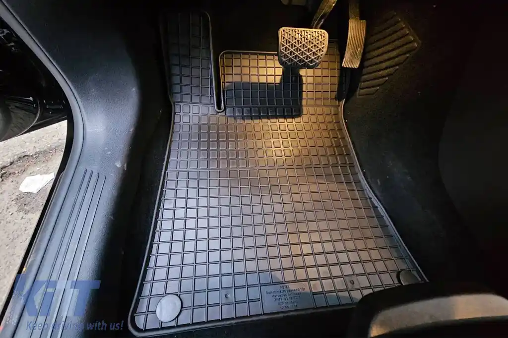 Mochete din cauciuc specifice, potrivite pentru Mercedes A class W177 după 2018, B class W247, CLA C118, CLA X118 Shootingbrake după 2019, GLA H247 după 2020, set de 4 piese, culoare neagră-image-6226096