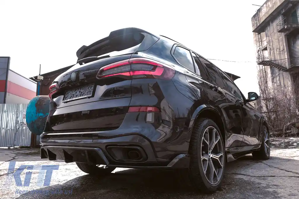 Pachet Exterior Aero cu Grila Centrala compatibil cu BMW X5 G05 (2018-2022) M-Tech Black Knight Design Negru Lucios-image-6091524