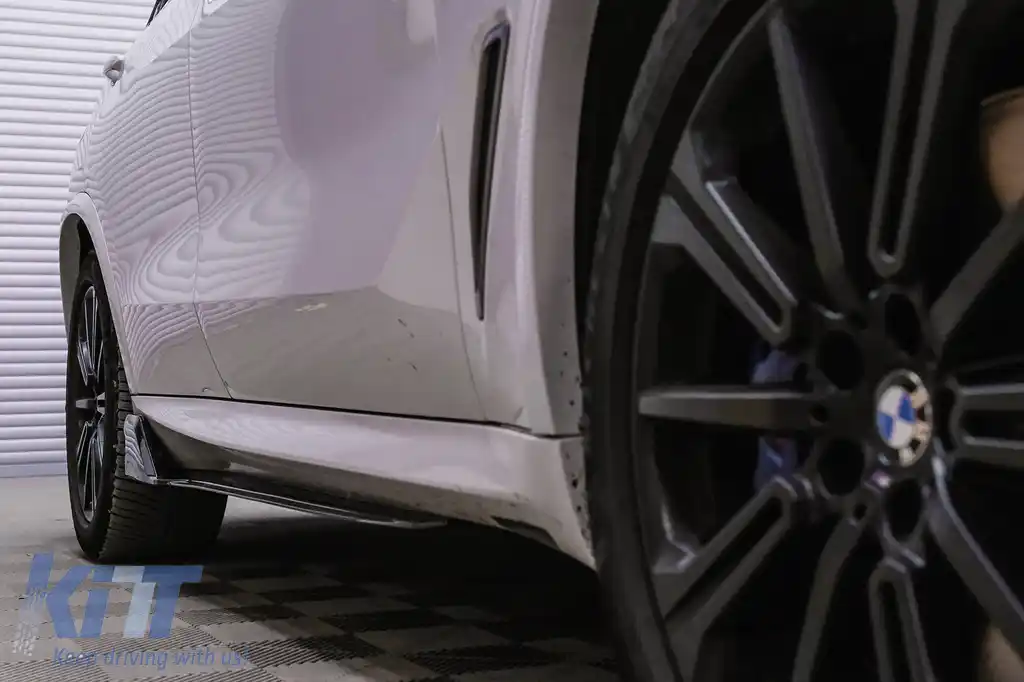 Pachet Exterior Aero cu Grila Centrala compatibil cu BMW X5 G05 (2018-2022) M-Tech Black Knight Design Negru Lucios-image-6104879