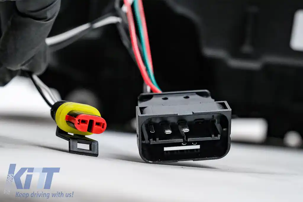 Pachet Exterior compatibil cu BMW G12 LCI Facelift Seria 7 (2019-Up) M-Technik Design-image-6128370