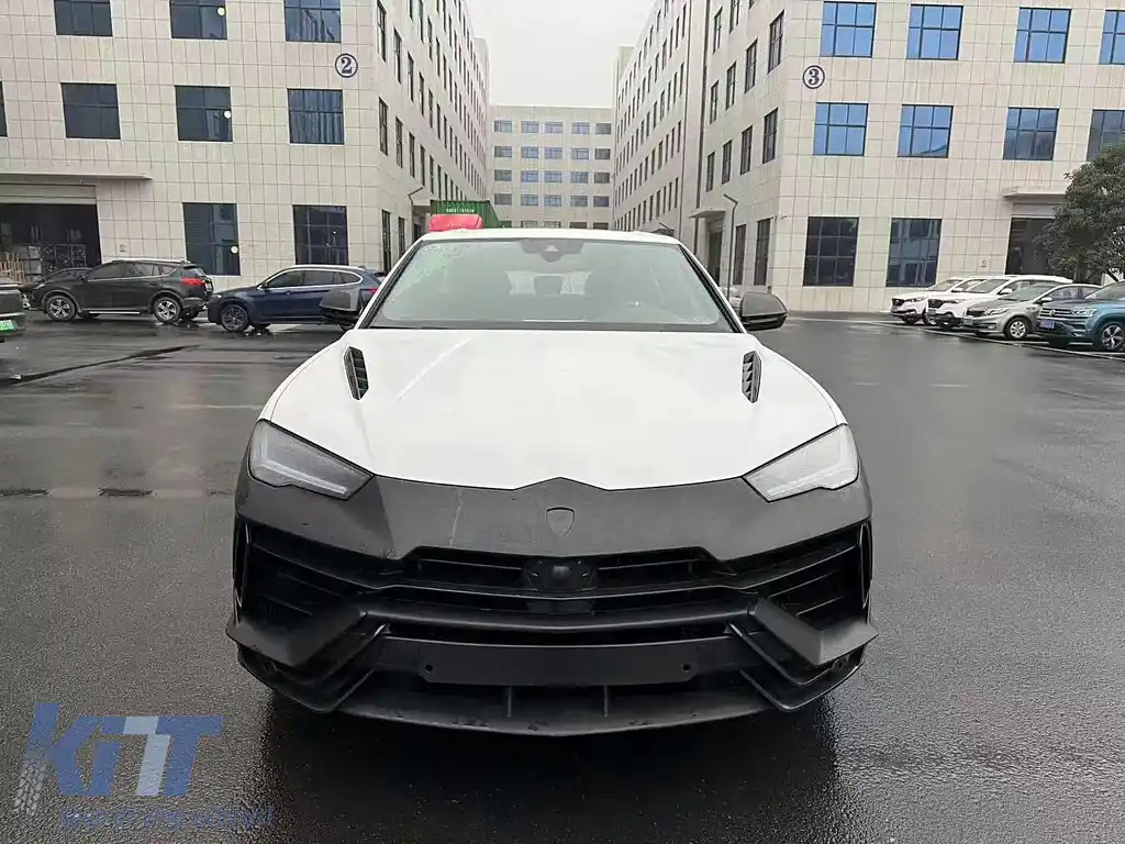 Pachet Exterior Complet compatibil cu Lamborghini Urus (2018-2022) Conversie la 2023 Design-image-6110563