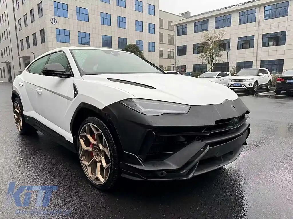 Pachet Exterior Complet compatibil cu Lamborghini Urus (2018-2022) Conversie la 2023 Design-image-6110566