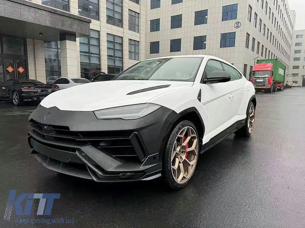 Pachet Exterior Complet compatibil cu Lamborghini Urus (2018-2022) Conversie la 2023 Design-image-6110567