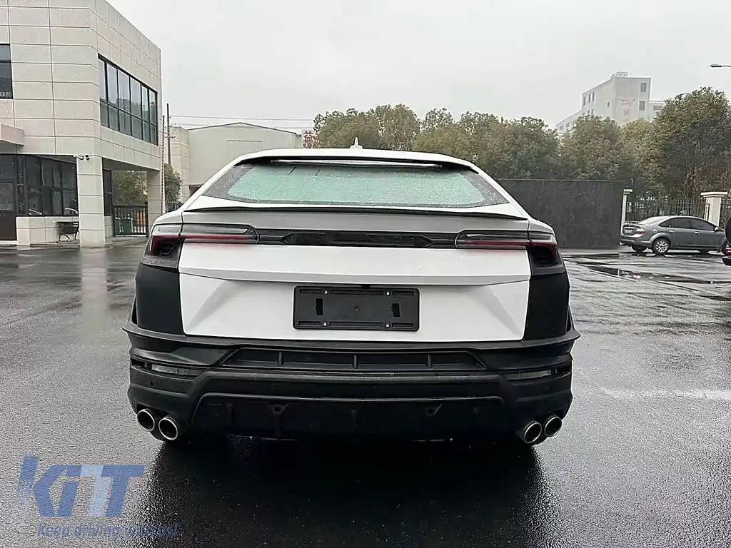 Pachet Exterior Complet compatibil cu Lamborghini Urus (2018-2022) Conversie la 2023 Design-image-6110568