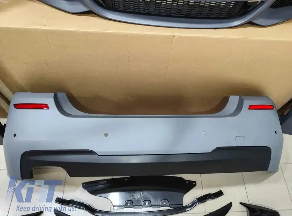 Pachet M-Tech potrivit pentru BMW F10 (2010-2017)-image-6260732